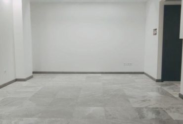 نیلوفر 62 متر یک خوابه مستر دارای تراس نوساز