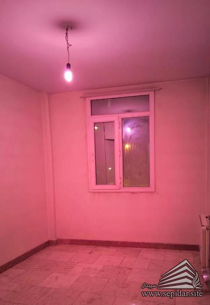 110 متر خوش نقشه از سه طرف نورگیر پاسداران