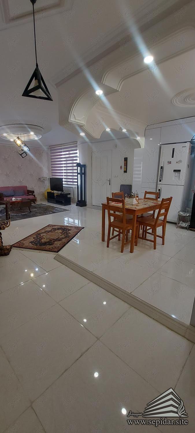 اجاره دو خوابه دبستان، آریان محمودی