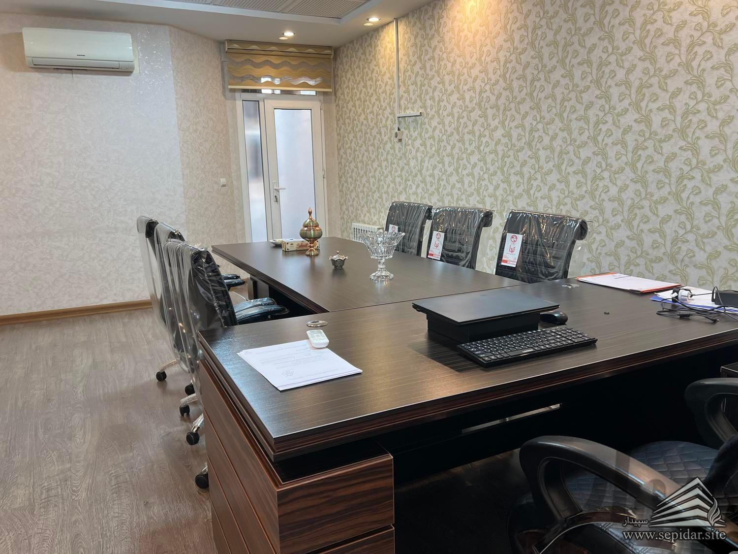 اداری 100 متری / مفتح