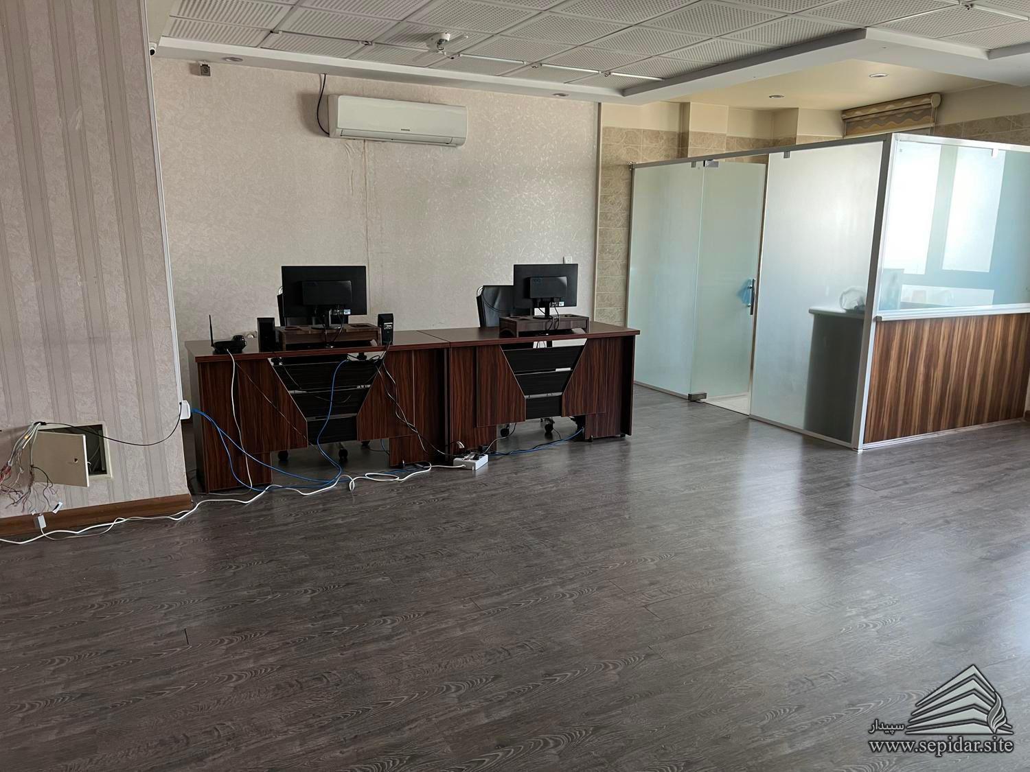 اداری 100 متری / مفتح