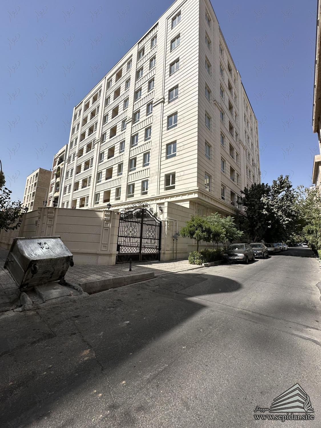 سه خواب 157 متری / مطهری