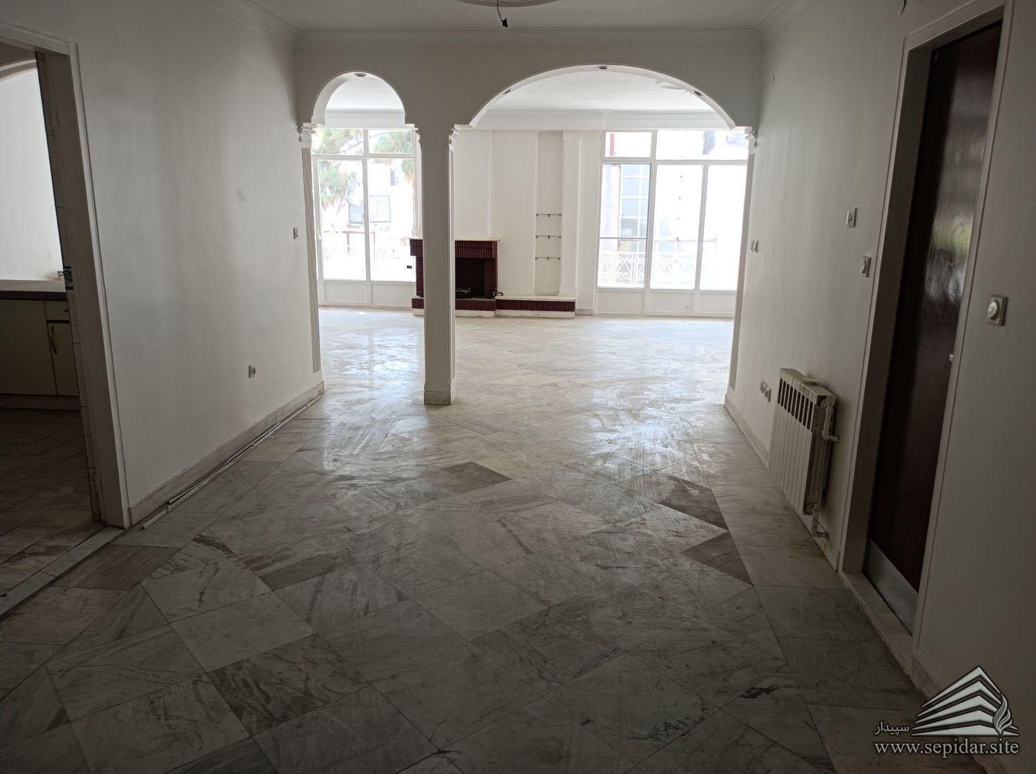 دو خوابه 140 متر / ضرابخانه