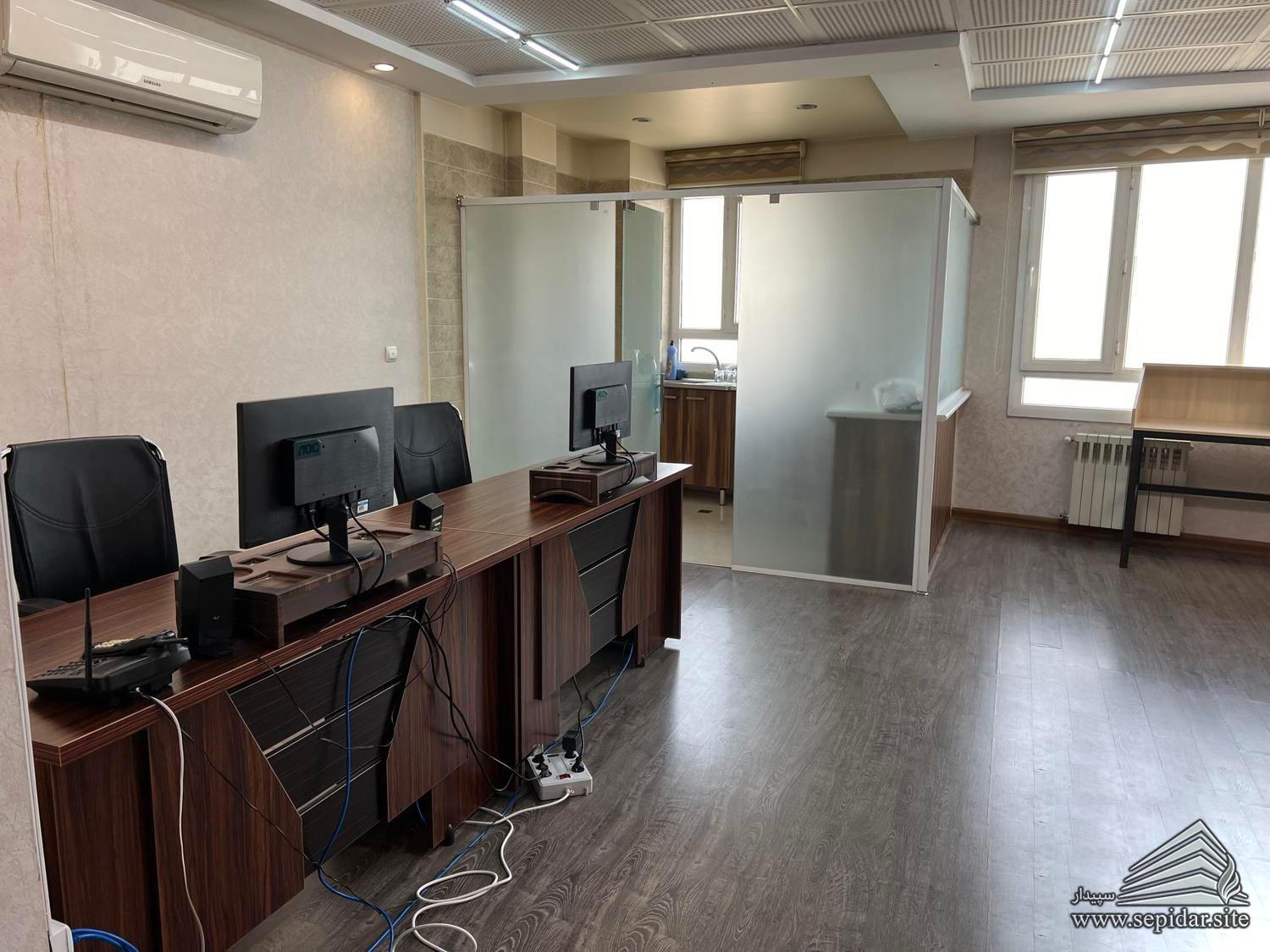 اداری 101 متر / ملایری پور