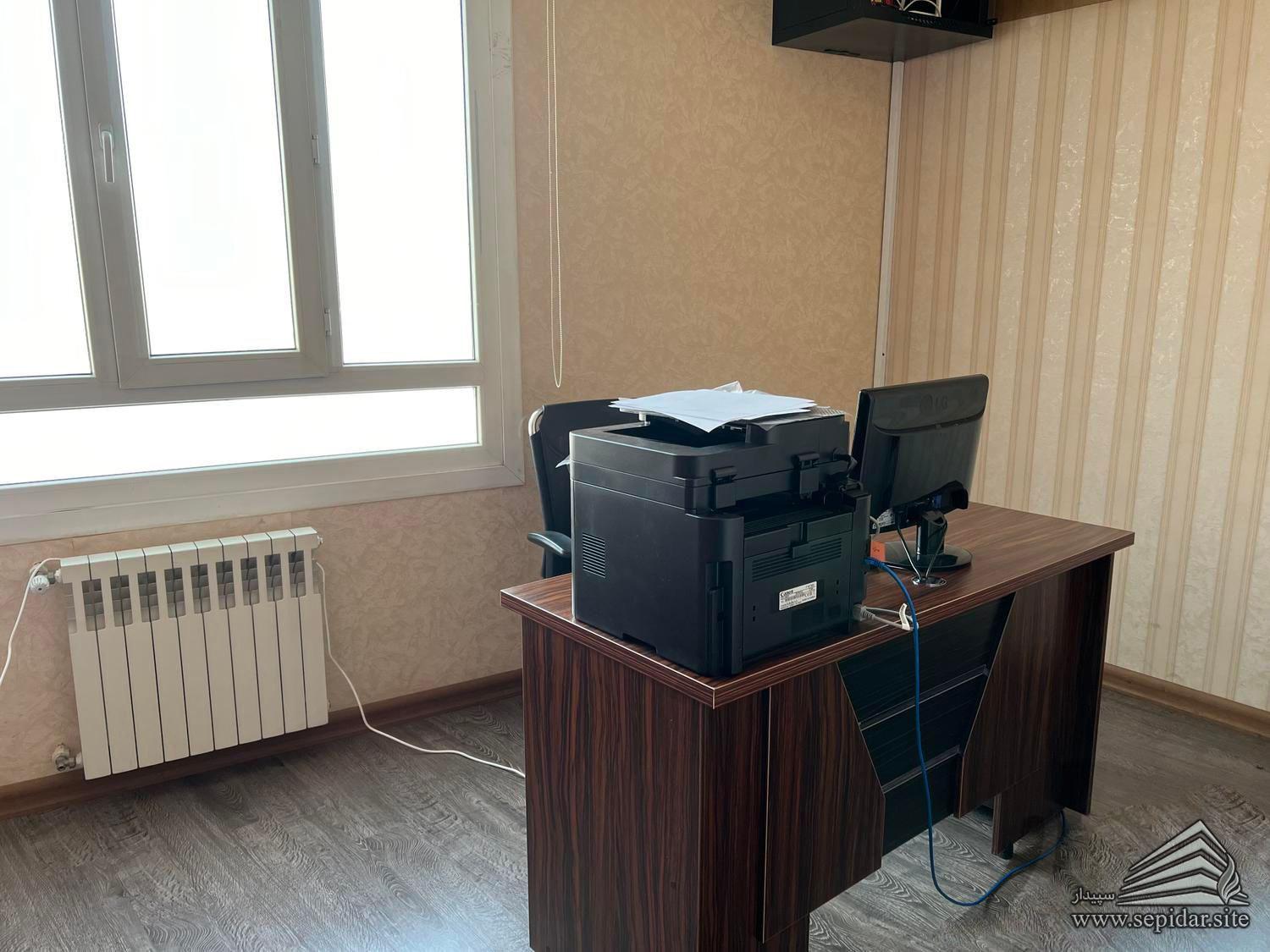 اداری 101 متر / ملایری پور