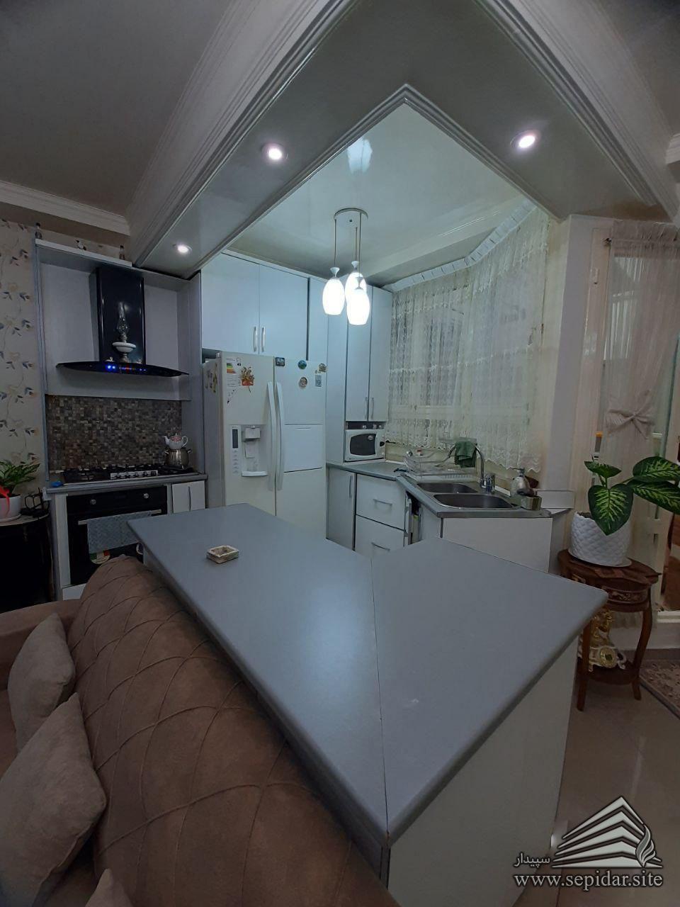 دو خوابه 72 متری / پاسداران