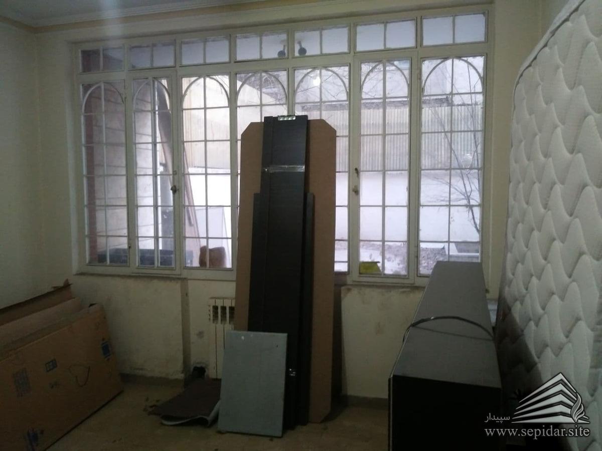 مستغلات کلنگی / نیلوفر