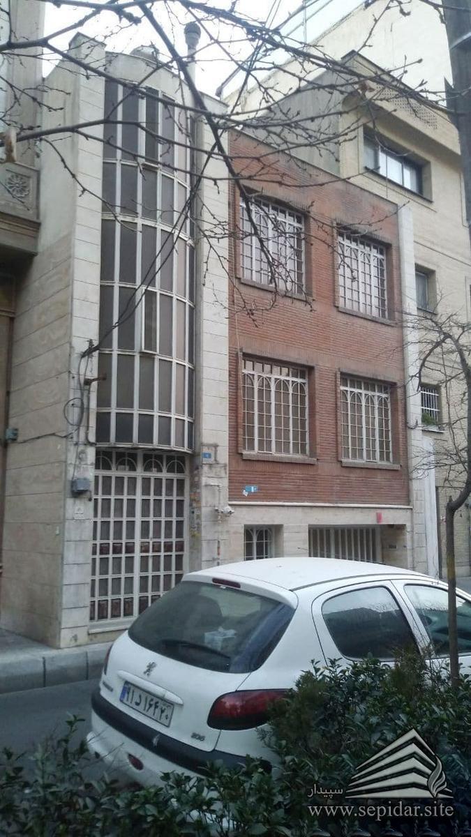 مستغلات کلنگی / نیلوفر