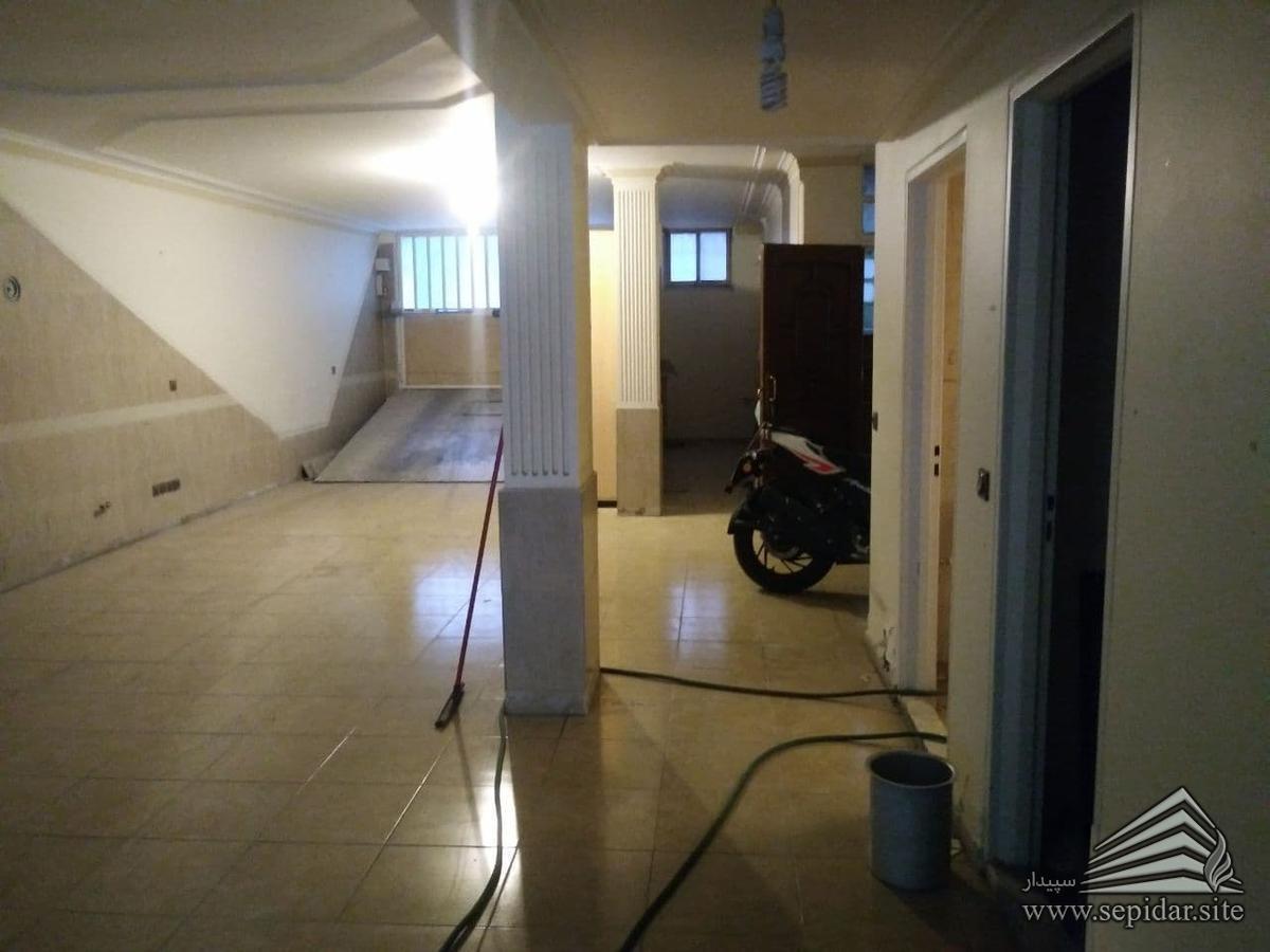 مستغلات کلنگی / نیلوفر