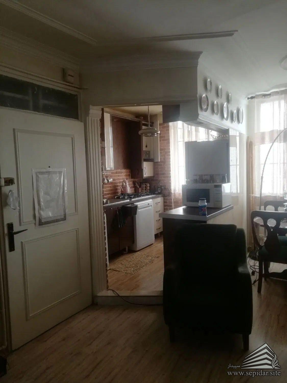 دو خواب 56 متری / خواجه نظام