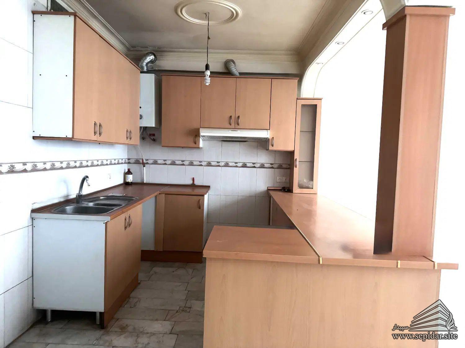 یک خواب 54 متری / گلبرگ