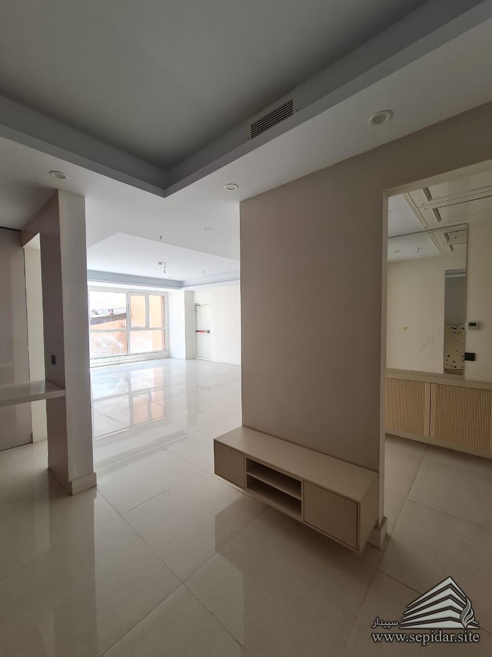 آپارتمان نوساز و خوشنقشه در جلفا