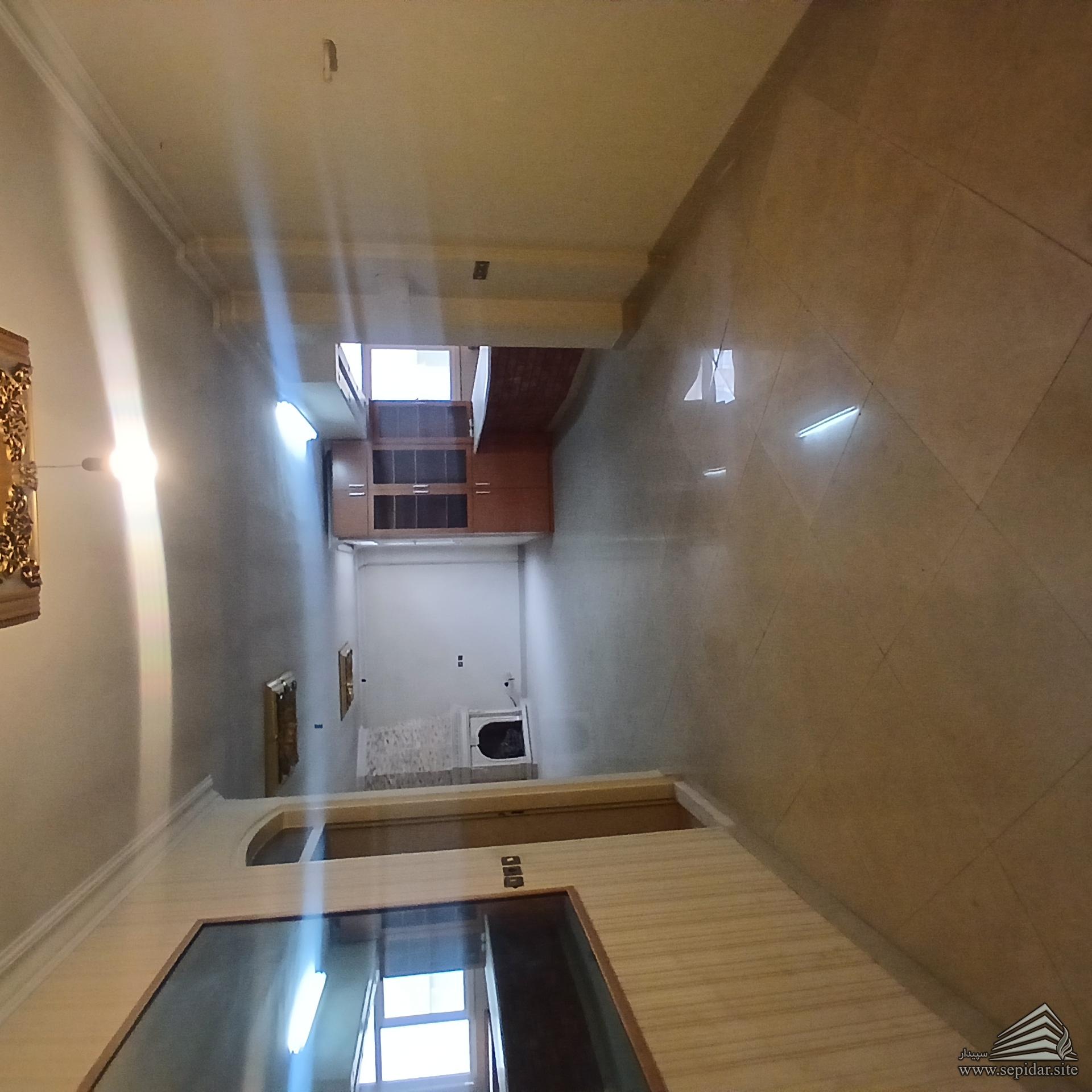 95 متر خیابان ملک فول امکانات