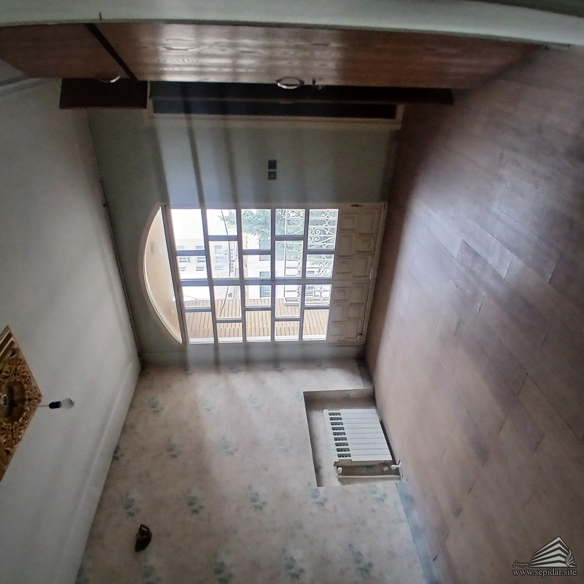 95 متر خیابان ملک فول امکانات