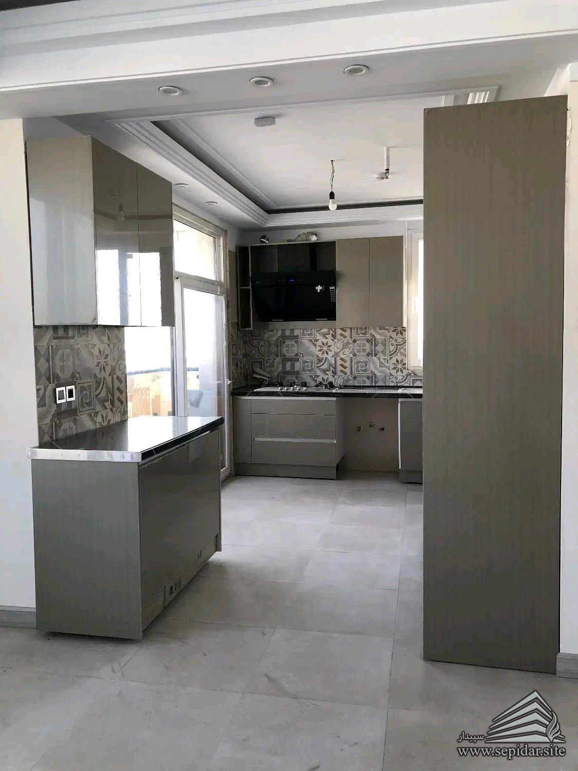 آپادانا نیلوفر 75 متر نوساز