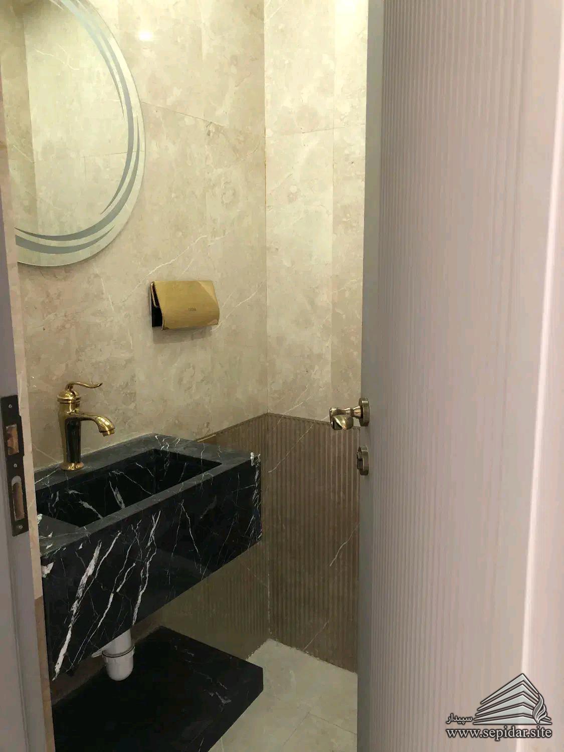 آپادانا نیلوفر 75 متر نوساز